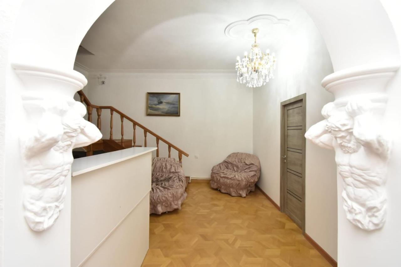 Guesthouses Opera Jerevan Eksteriør billede
