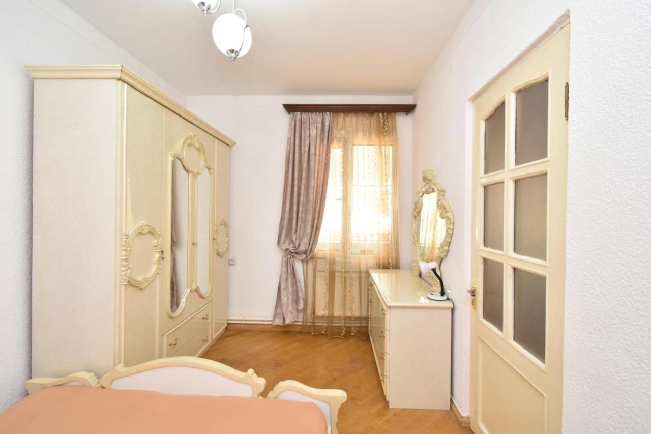 Guesthouses Opera Jerevan Eksteriør billede